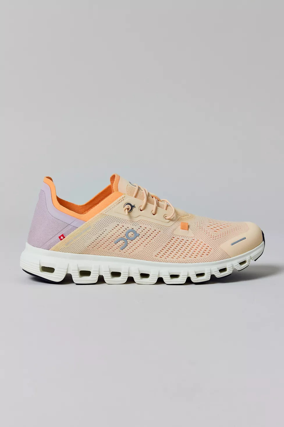 On Cloud 6 Coast (Women's)