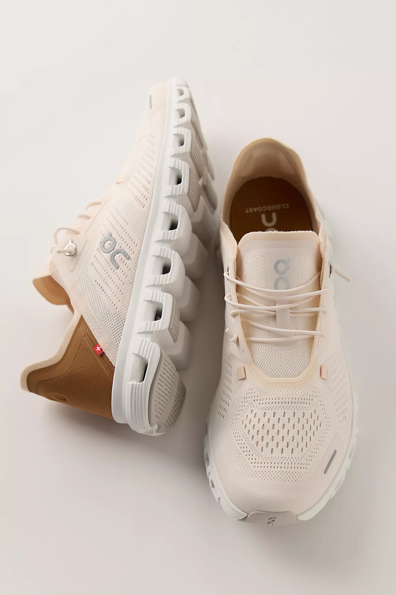 On Cloud 6 Coast (Women's)
